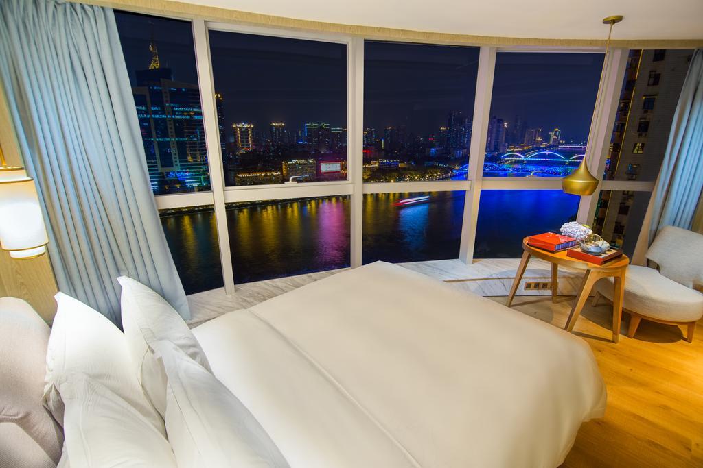 Howard Johnson Riverview Hotel Guangzhou Exterior foto