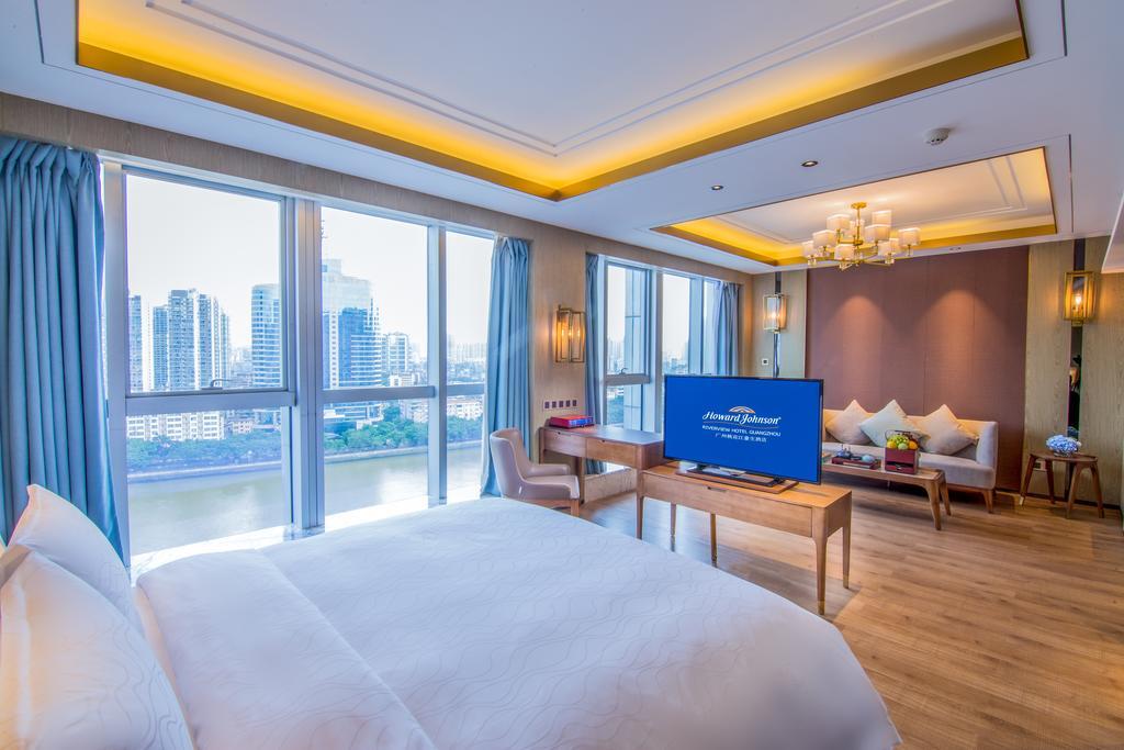 Howard Johnson Riverview Hotel Guangzhou Exterior foto